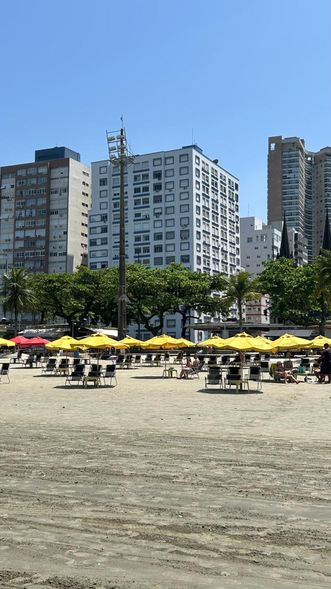 Apartamento Frente A Praia Do Embare Santos Exterior foto